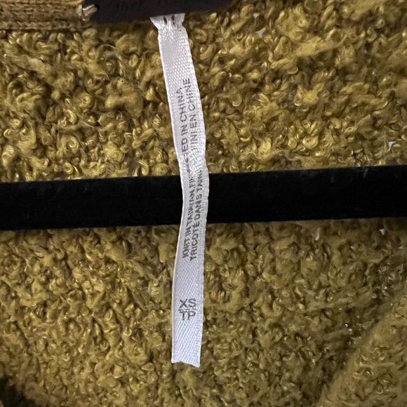 Free People Finders Keepers V neck sweater in Athens Moss Sz XS (oversized) EUC - Picture 4 of 9